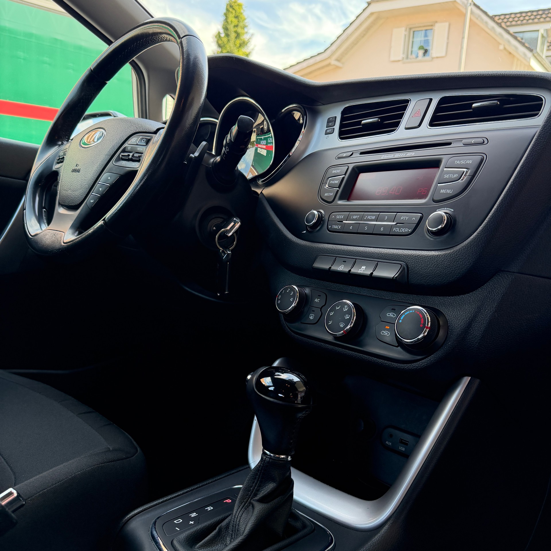 KIA Cee'd Sportswagon 1.6 GDi Trend DCT-image-14