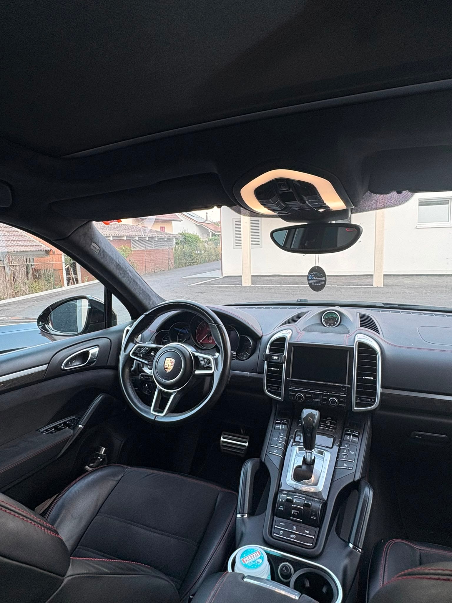 PORSCHE 3.6 V6 GTS TipT-image-3