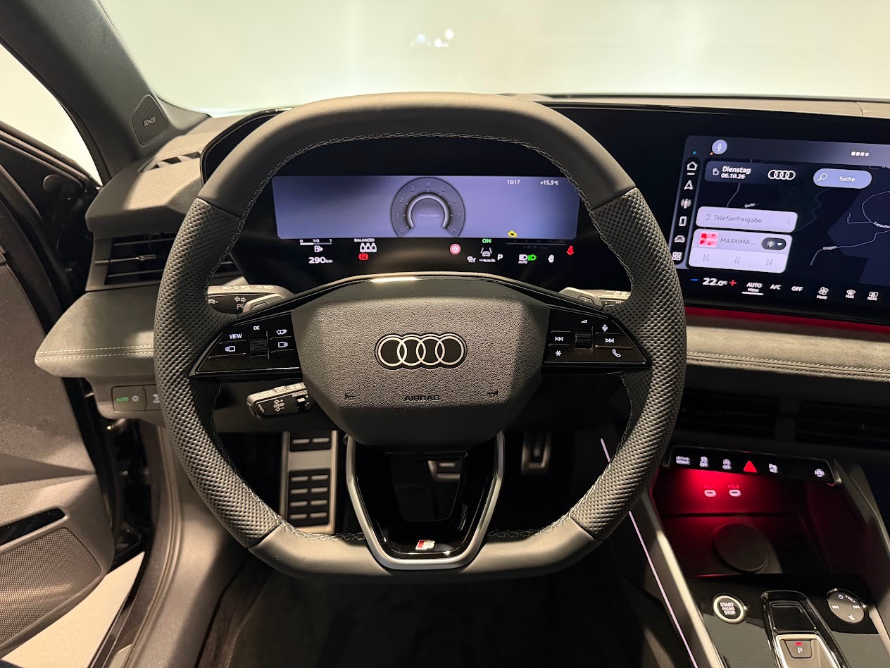 AUDI A3 Sportback TFSI 110 kW S line Attraction S tronic-image-5