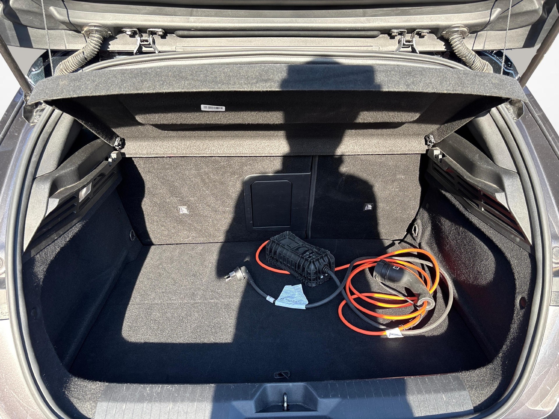 OPEL Astra 1.6 T PHEV 180 Swiss Premium-image-8