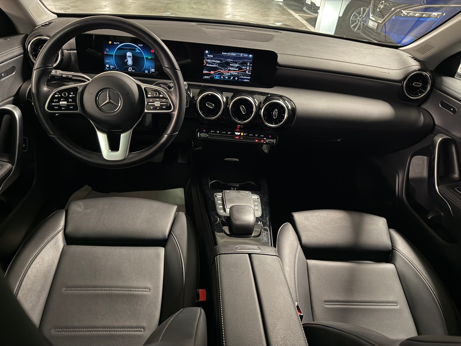 MERCEDES-BENZ CLA Shooting Brake 200 d Progressive 8G-DCT RF- Kamera-image-6