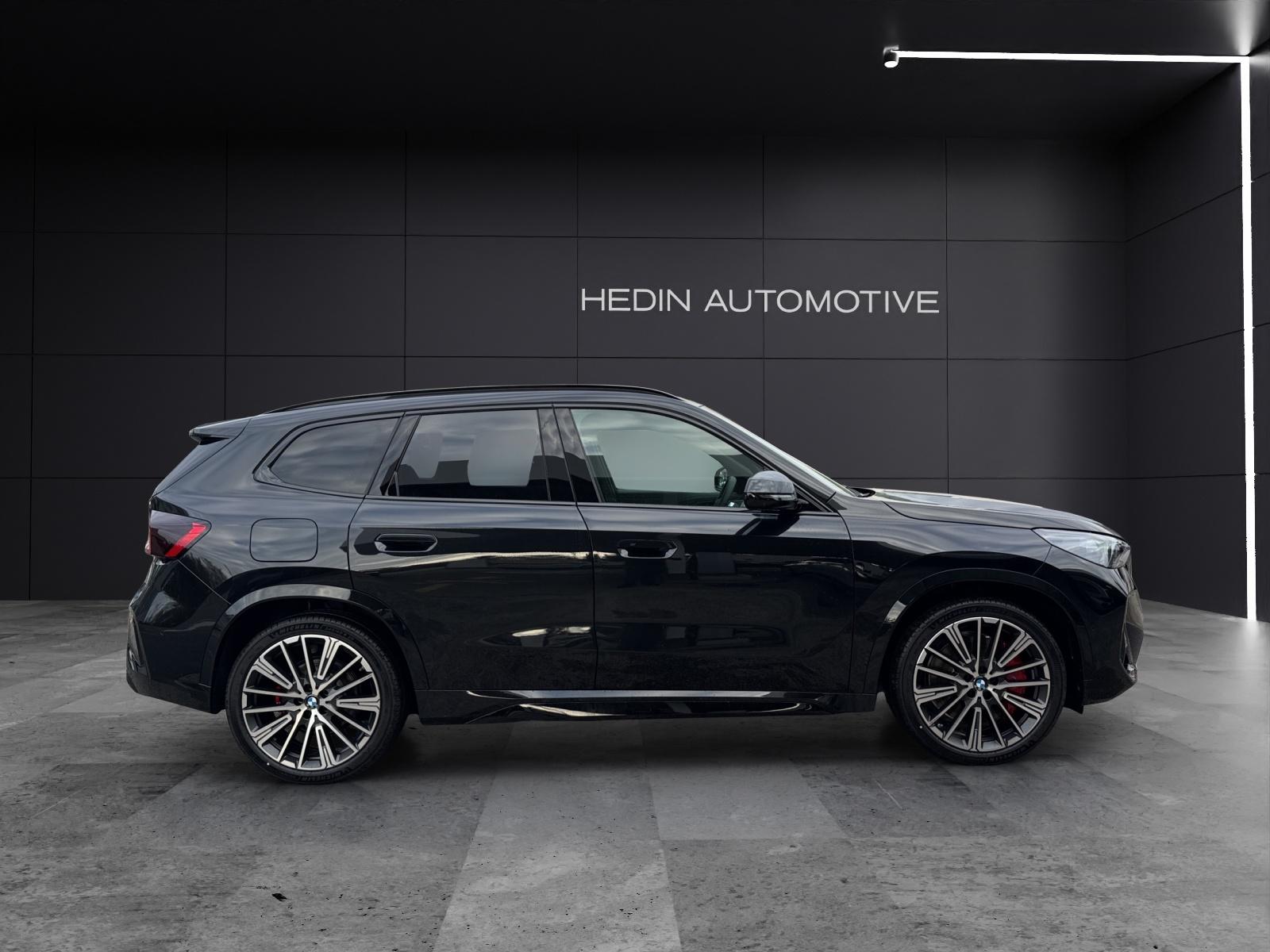 BMW iX1 xDrive 30-image-4