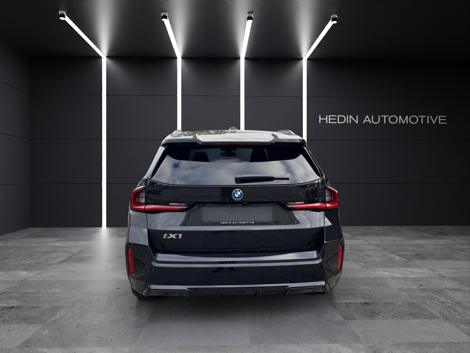 BMW iX1 xDrive 30-image-21
