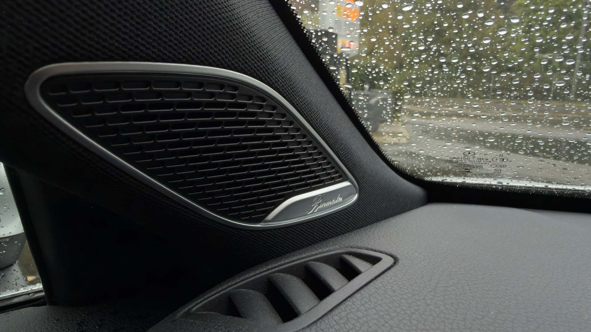 MERCEDES-BENZ A 200 AMG Line 7G-DCT-image-12