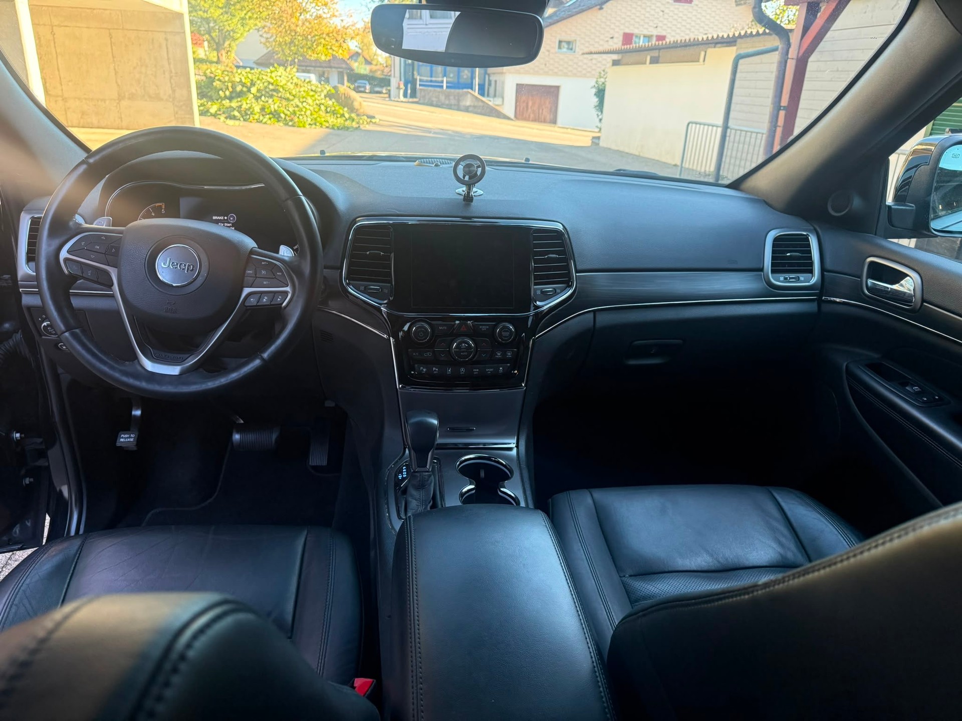 JEEP Grand Cherokee 3.0 CRD Limited Automatic-image-9