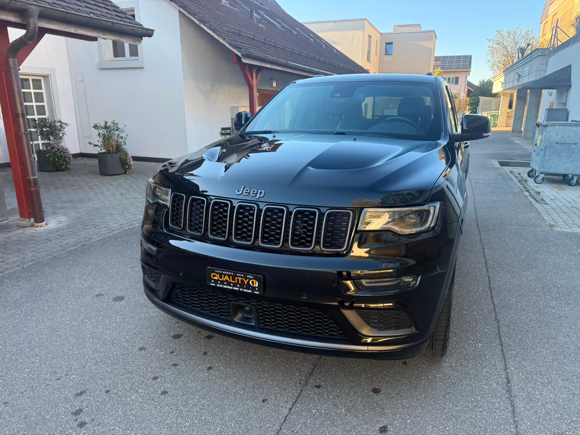 JEEP Grand Cherokee 3.0 CRD Limited Automatic-image-2
