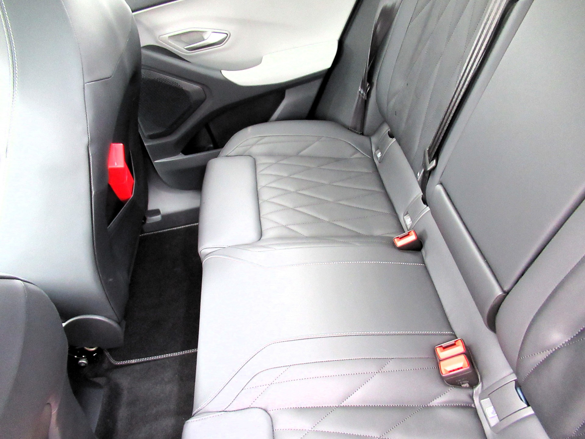 FORD Explorer Elektro 79kWh Extended Range Premium-image-6