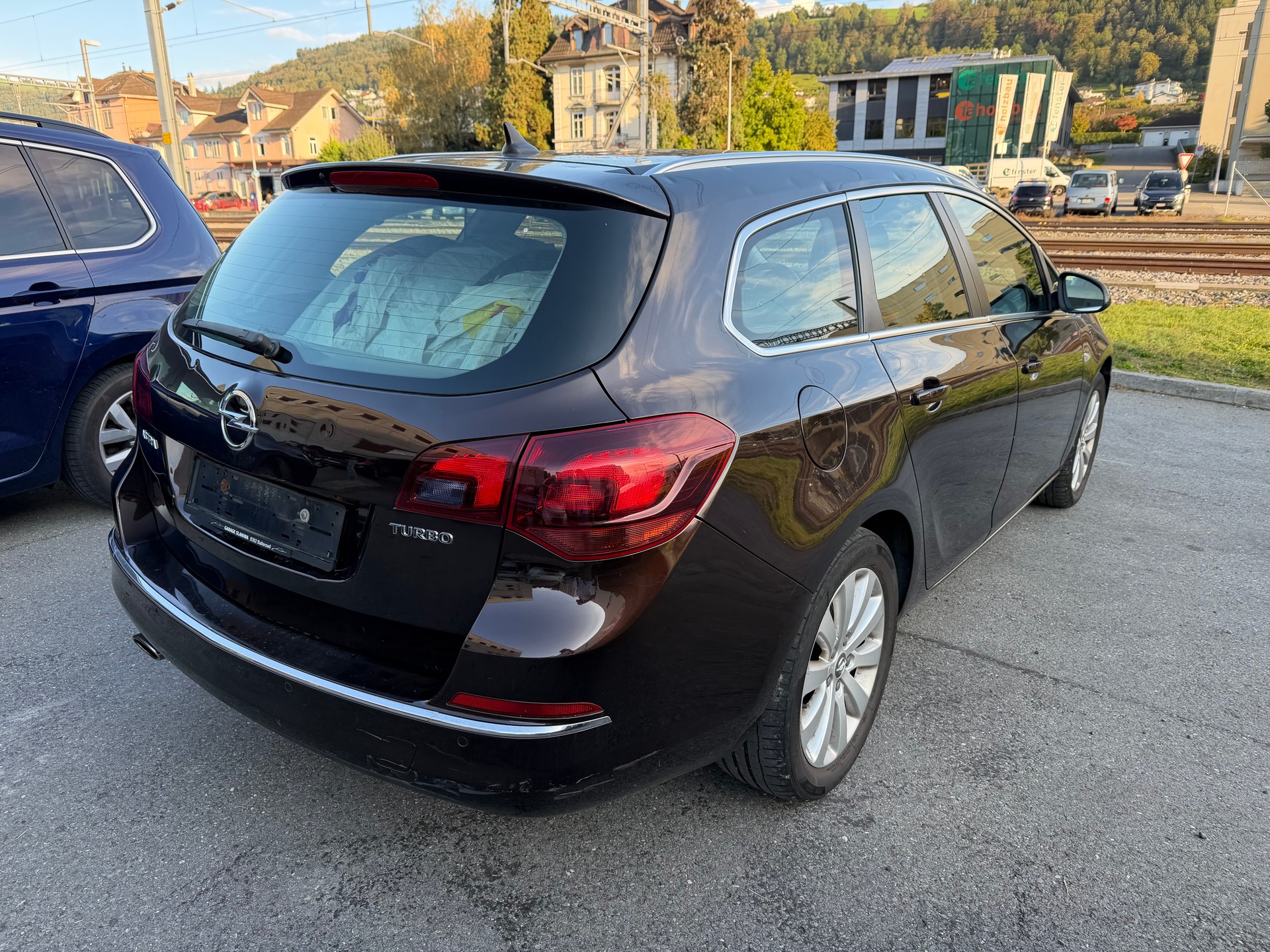OPEL Astra SportsTourer 1.6i 16V Turbo Cosmo-image-3