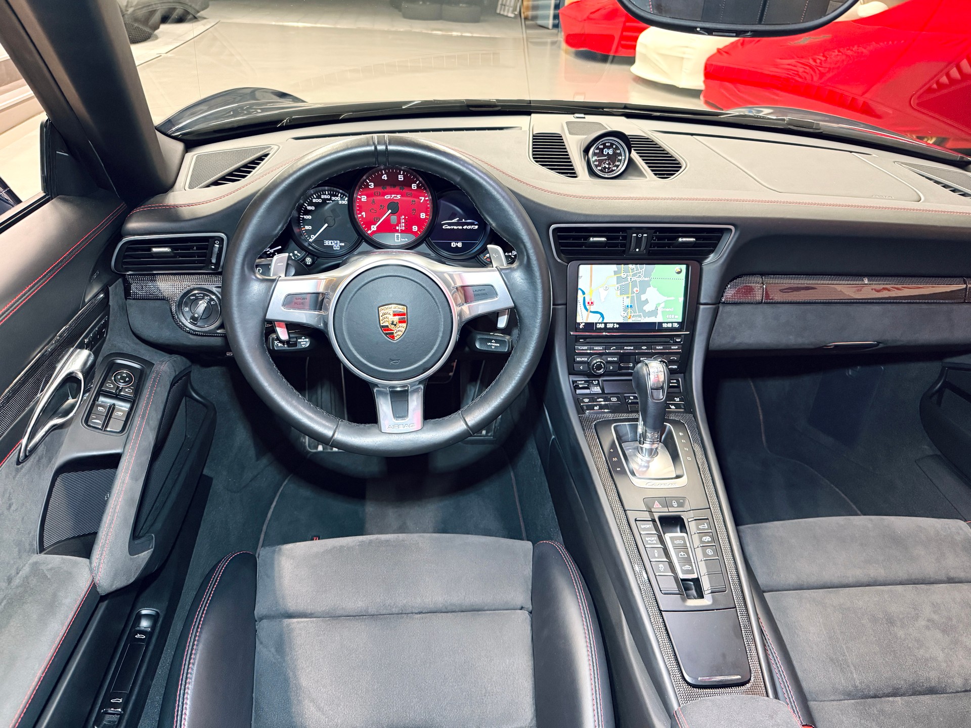 PORSCHE 911 Cabrio Carrera 4 GTS PDK „M5X Dunkelblau metallic“ & Alcantara GTS Interieur-image-6