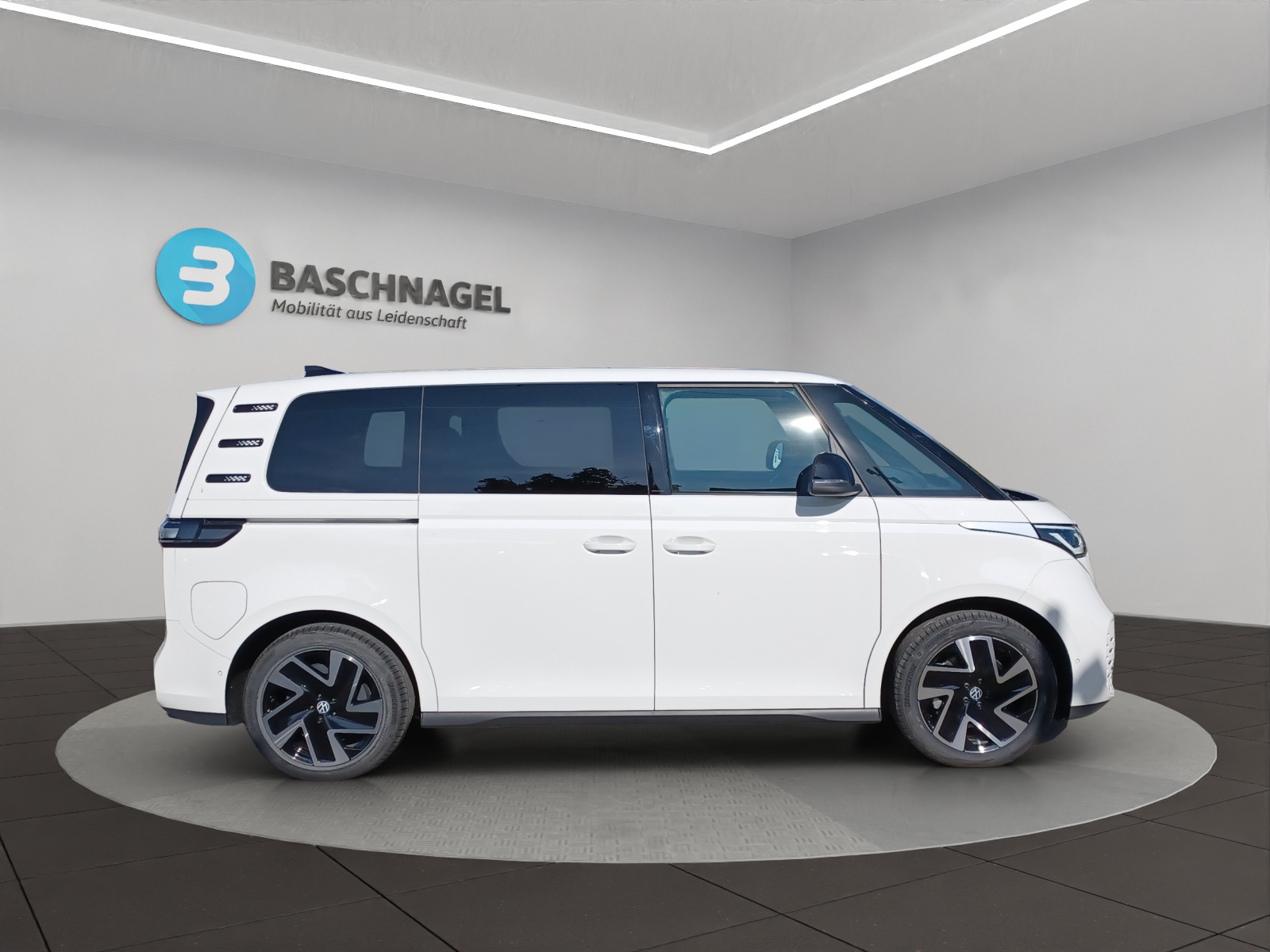 VW ID. Buzz Pro 4Motion 79kW/82kW NWB-image-10