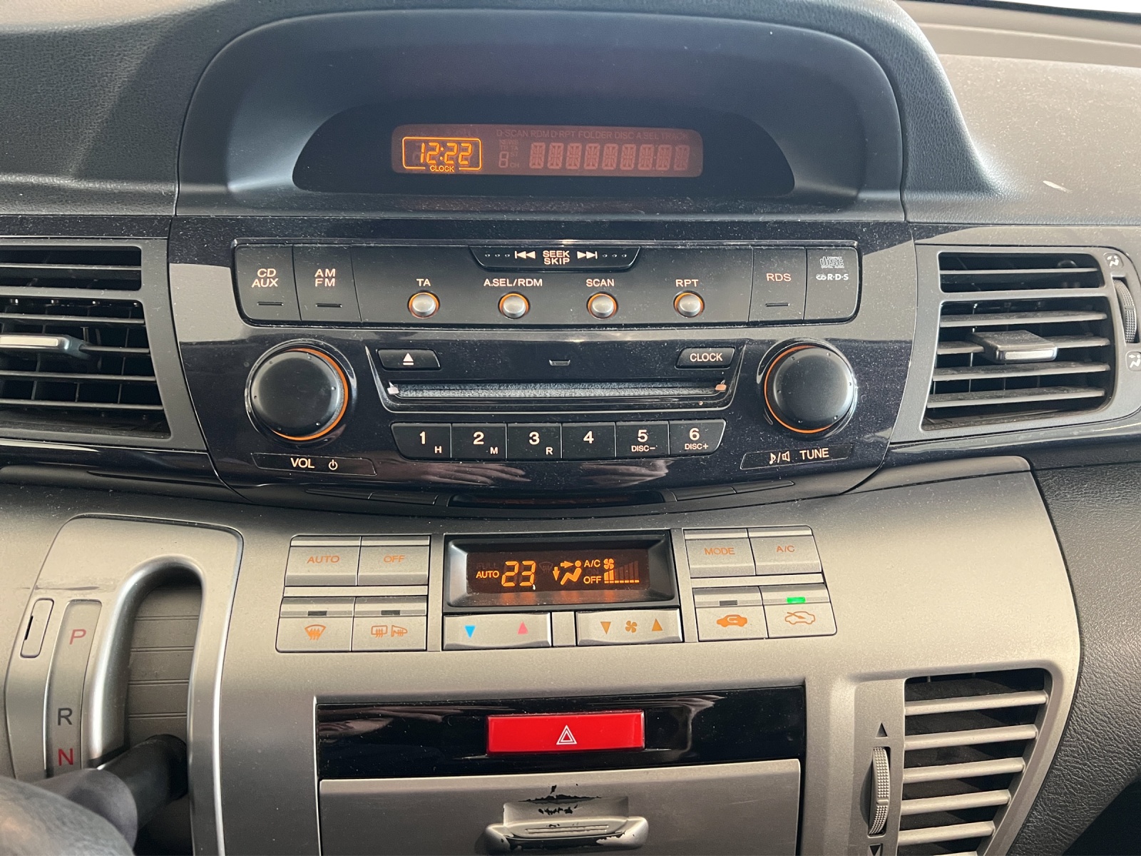 HONDA FR-V 1.8i Comfort Automatic-image-10