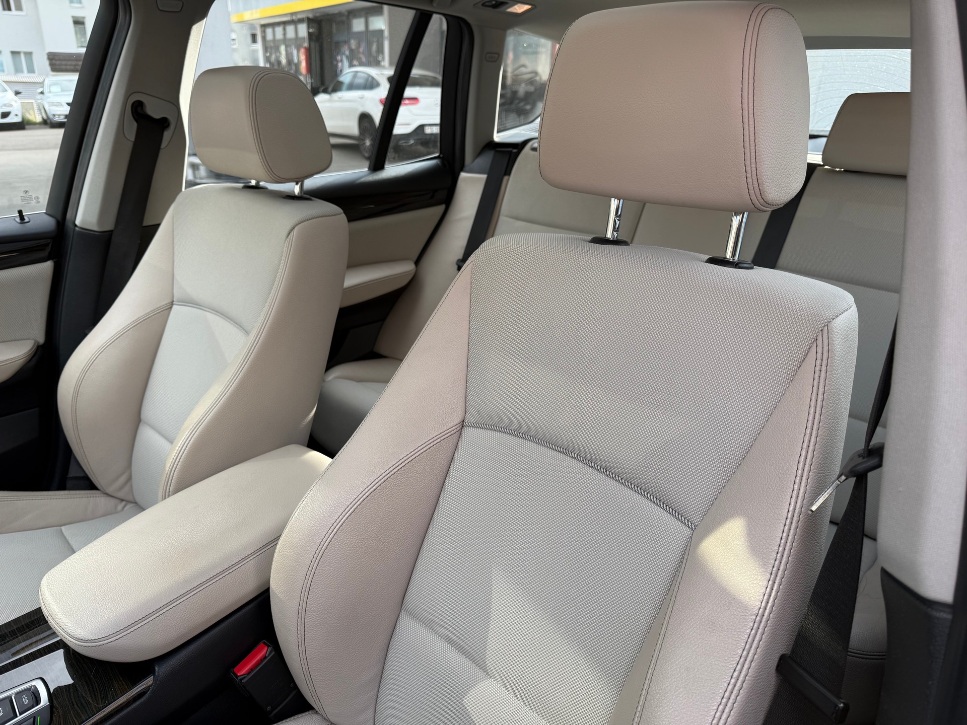 BMW X3 xDrive 20d Steptronic-image-13