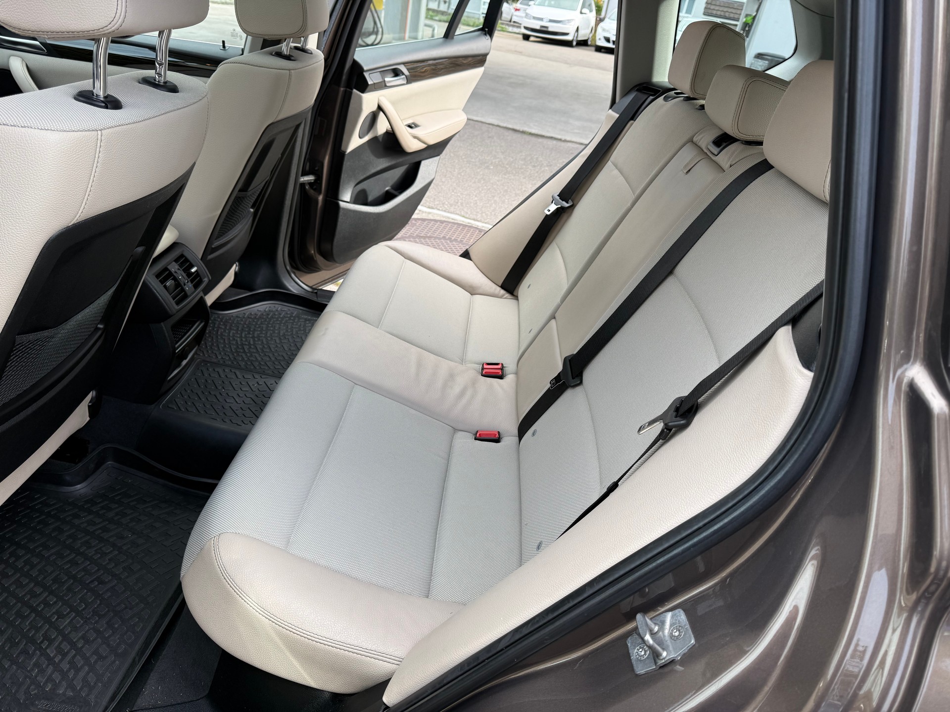 BMW X3 xDrive 20d Steptronic-image-10