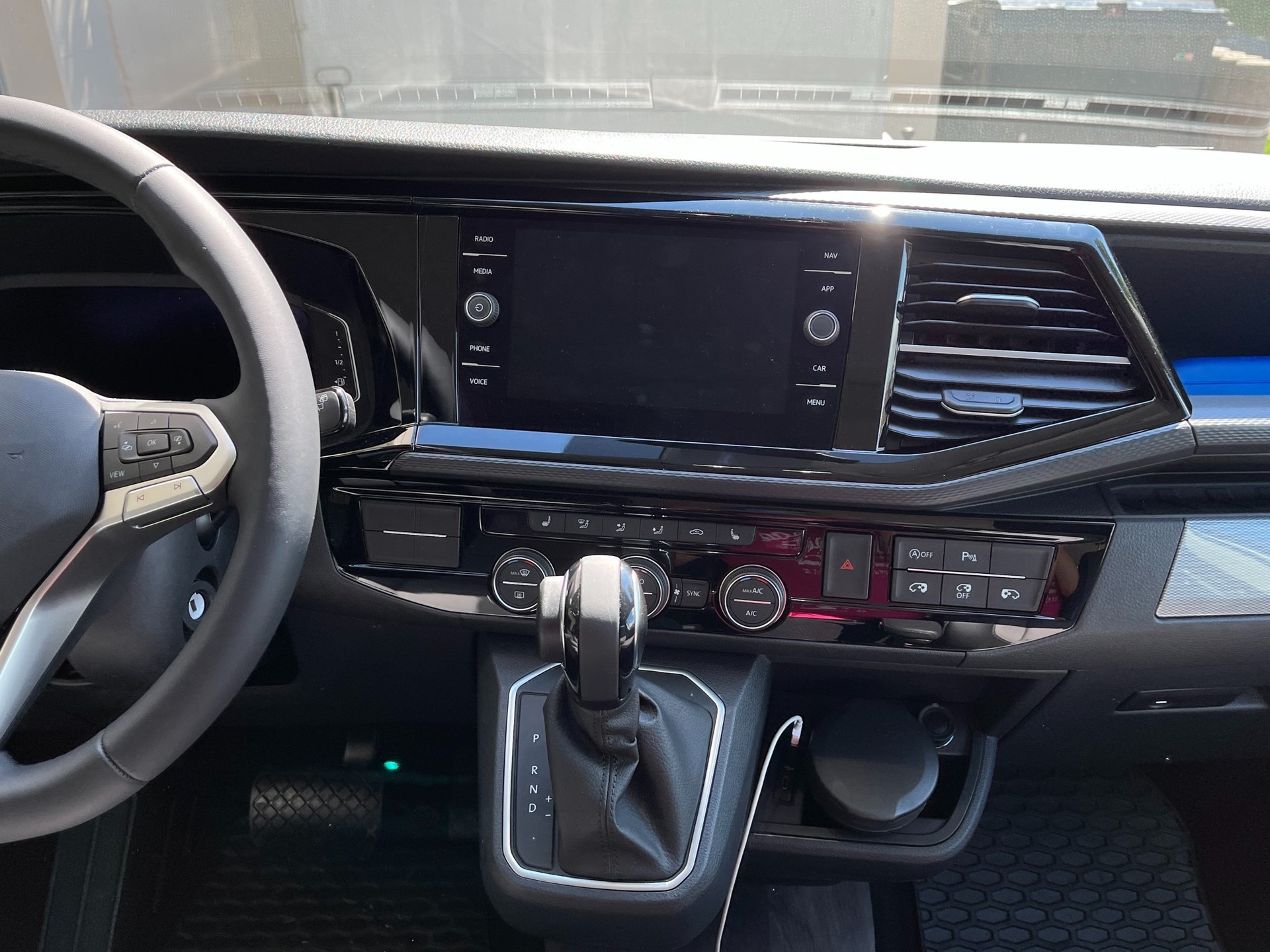 VW T6.1 Caravelle 2.0 TDI Highline DSG-image-11