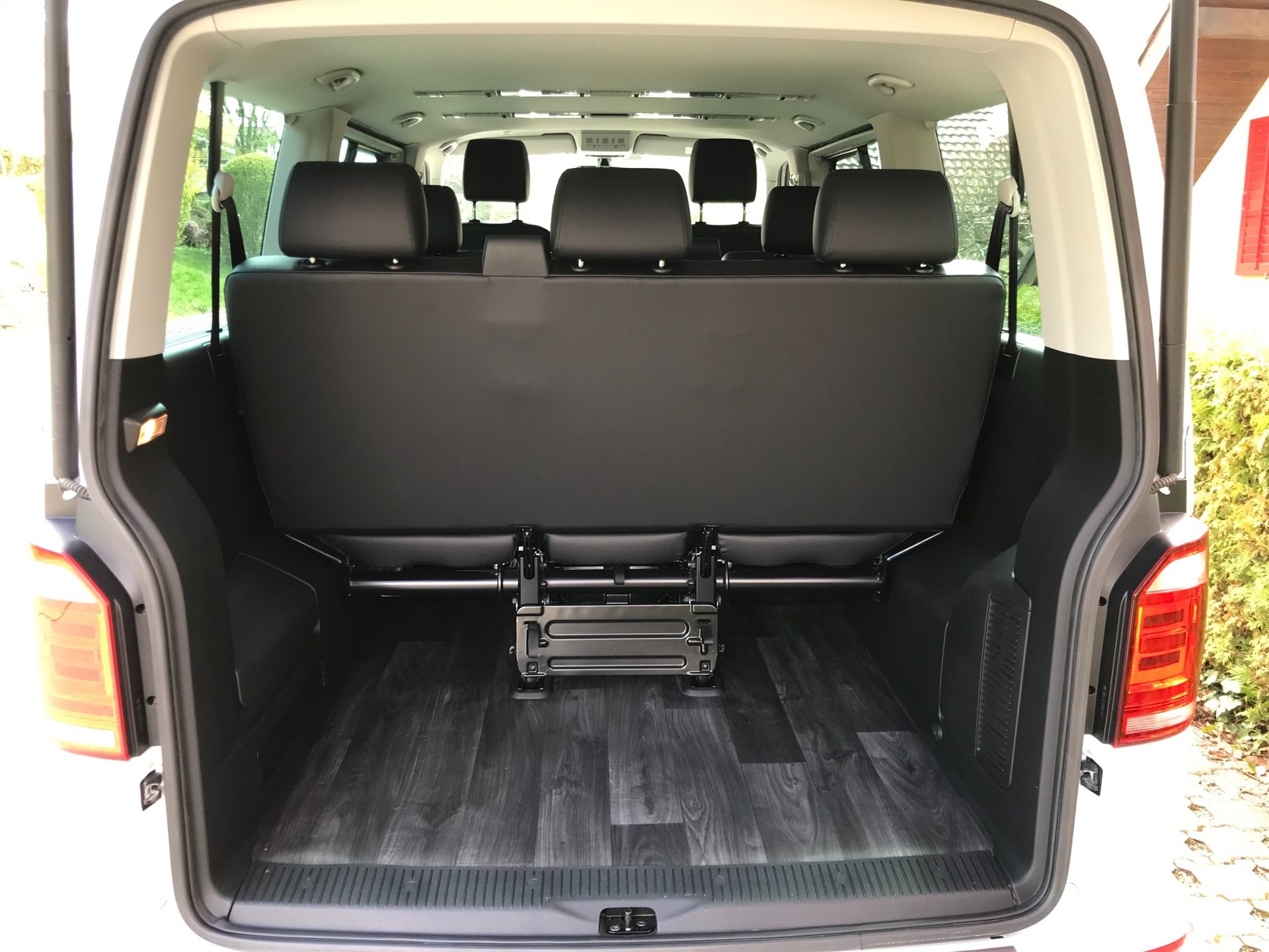 VW T6.1 Caravelle 2.0 TDI Highline DSG-image-19