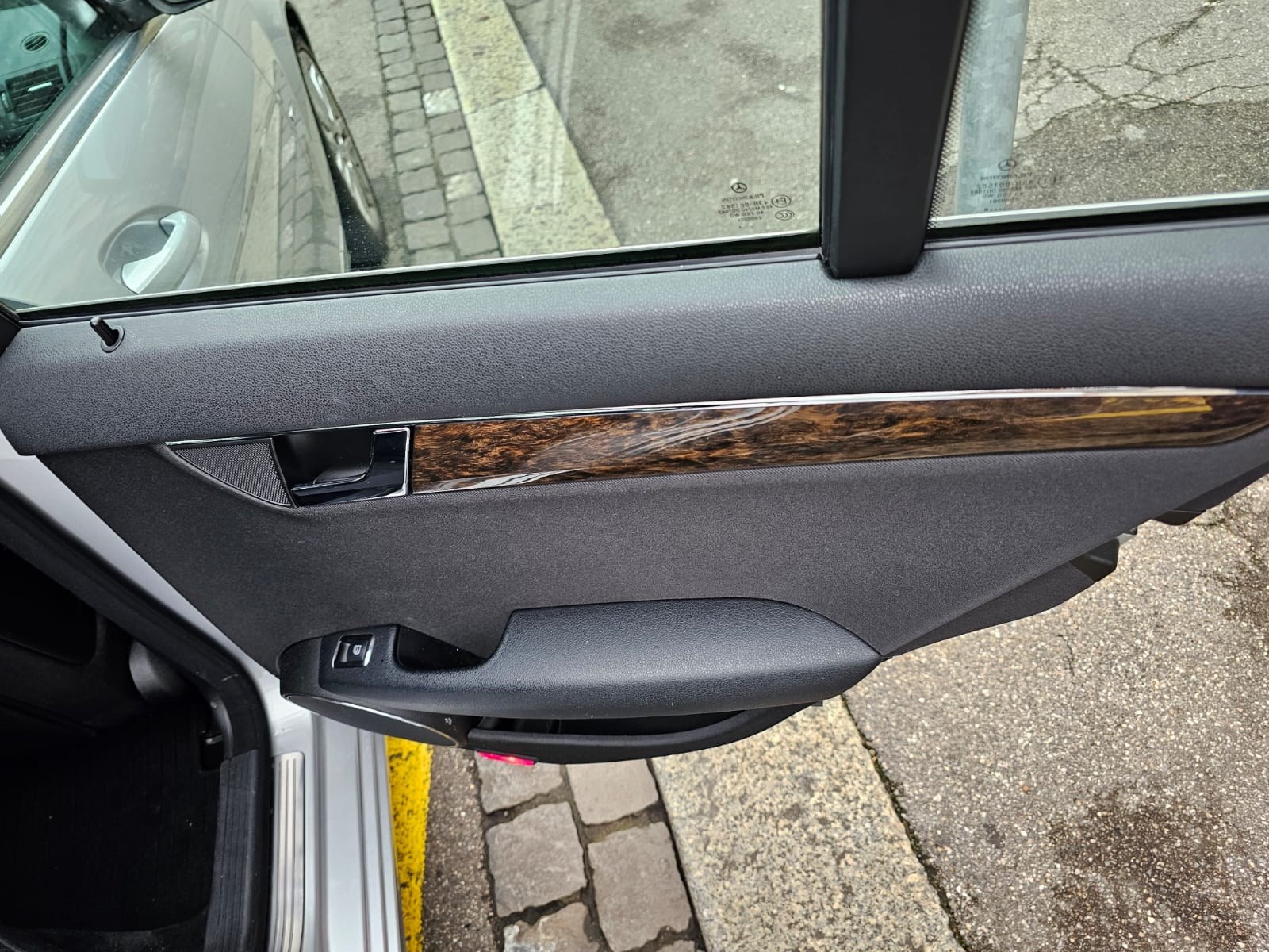 MERCEDES-BENZ C 180 Kompressor Elegance Automatic-image-4