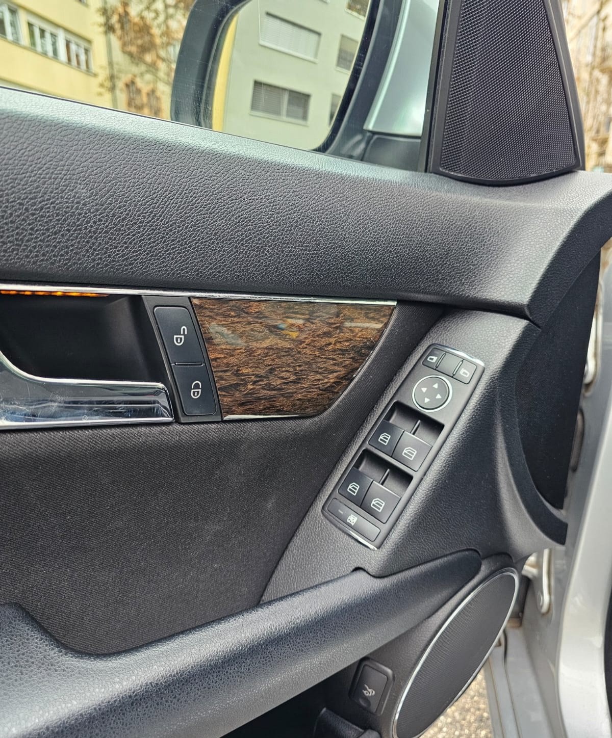 MERCEDES-BENZ C 180 Kompressor Elegance Automatic-image-7