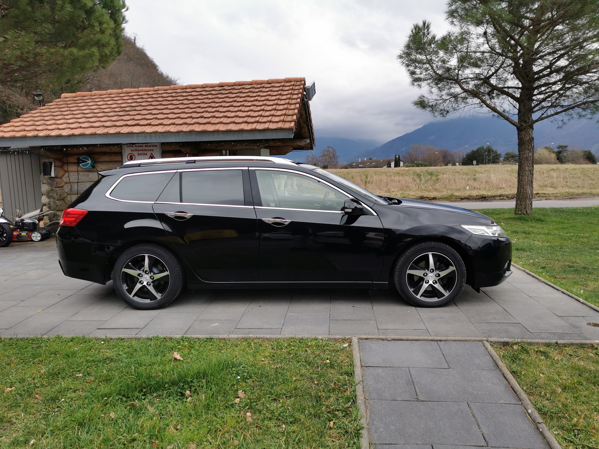 HONDA Accord Tourer 2.2 i-CTDi Executive Automatic-image-14