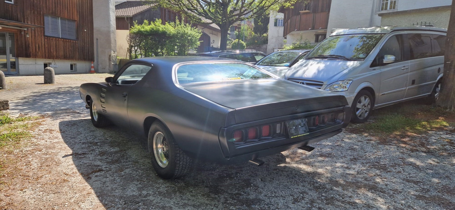 DODGE Charger SE-image-3