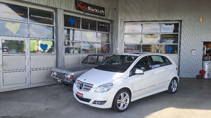 MERCEDES-BENZ B 200-image-0