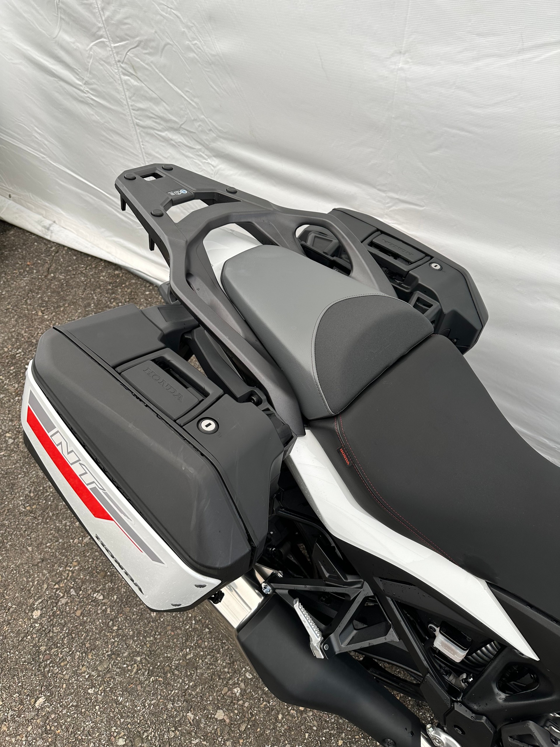 HONDA NT 1100-image-5