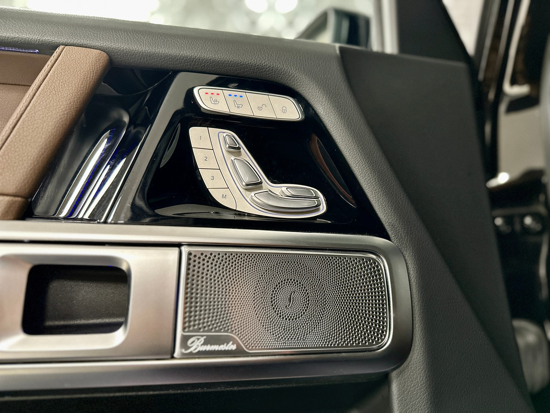 MERCEDES-BENZ G 400 d AMG Line 9G-Tronic-image-14