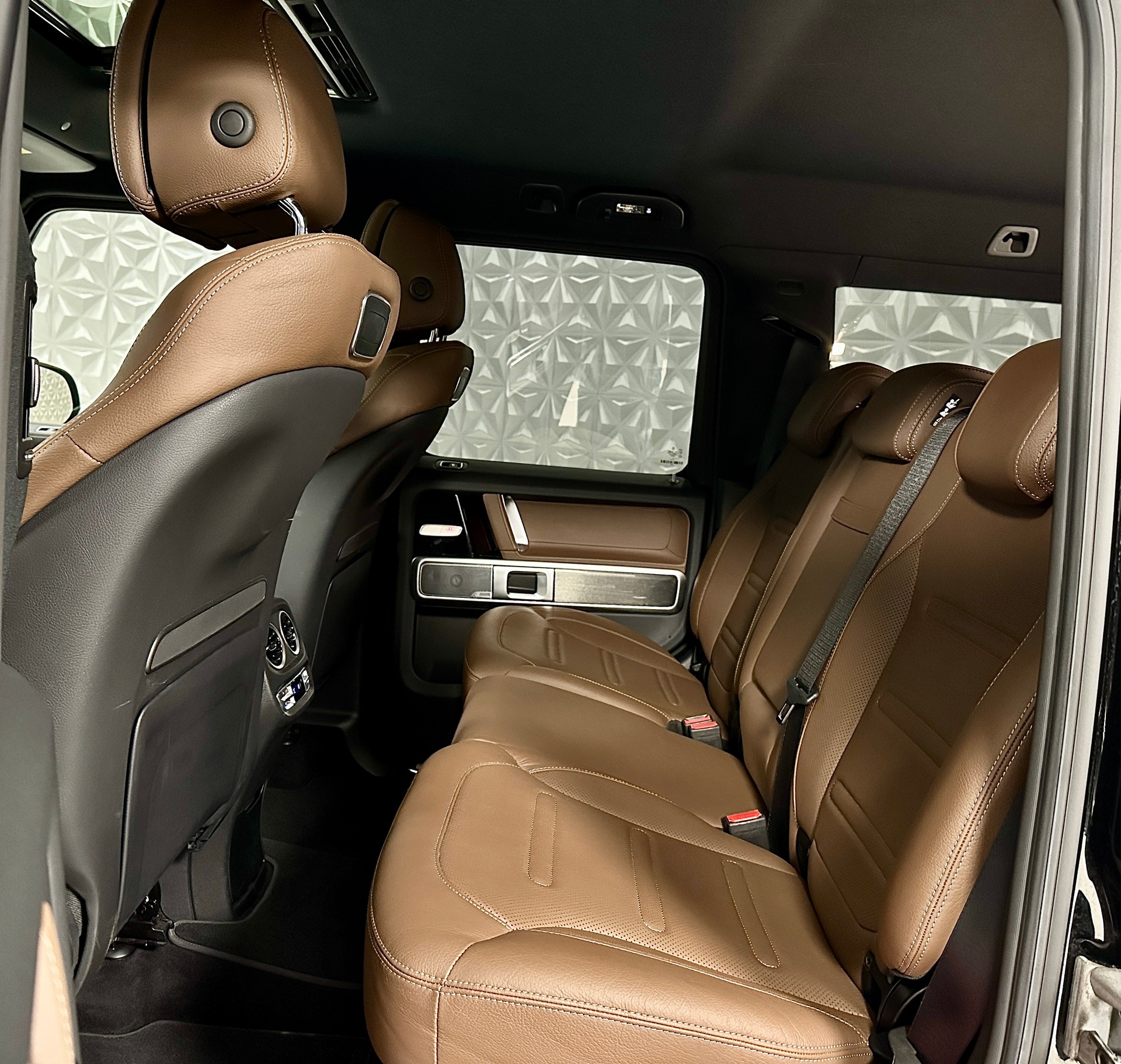 MERCEDES-BENZ G 400 d AMG Line 9G-Tronic-image-16