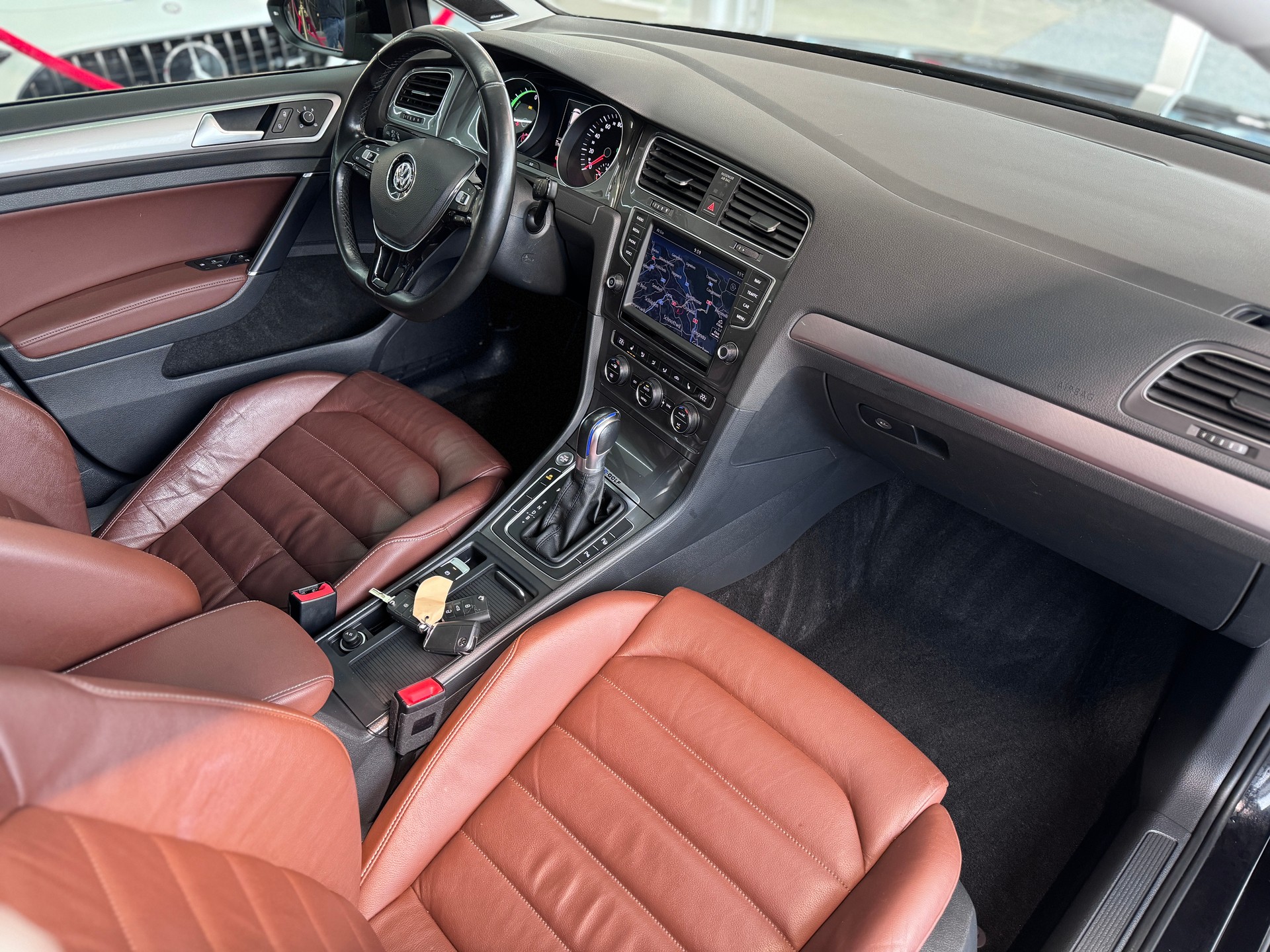 VW e-Golf-image-16