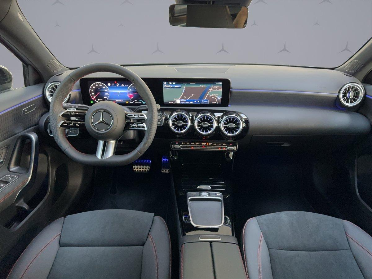MERCEDES-BENZ A 180 AMG Line-image-12