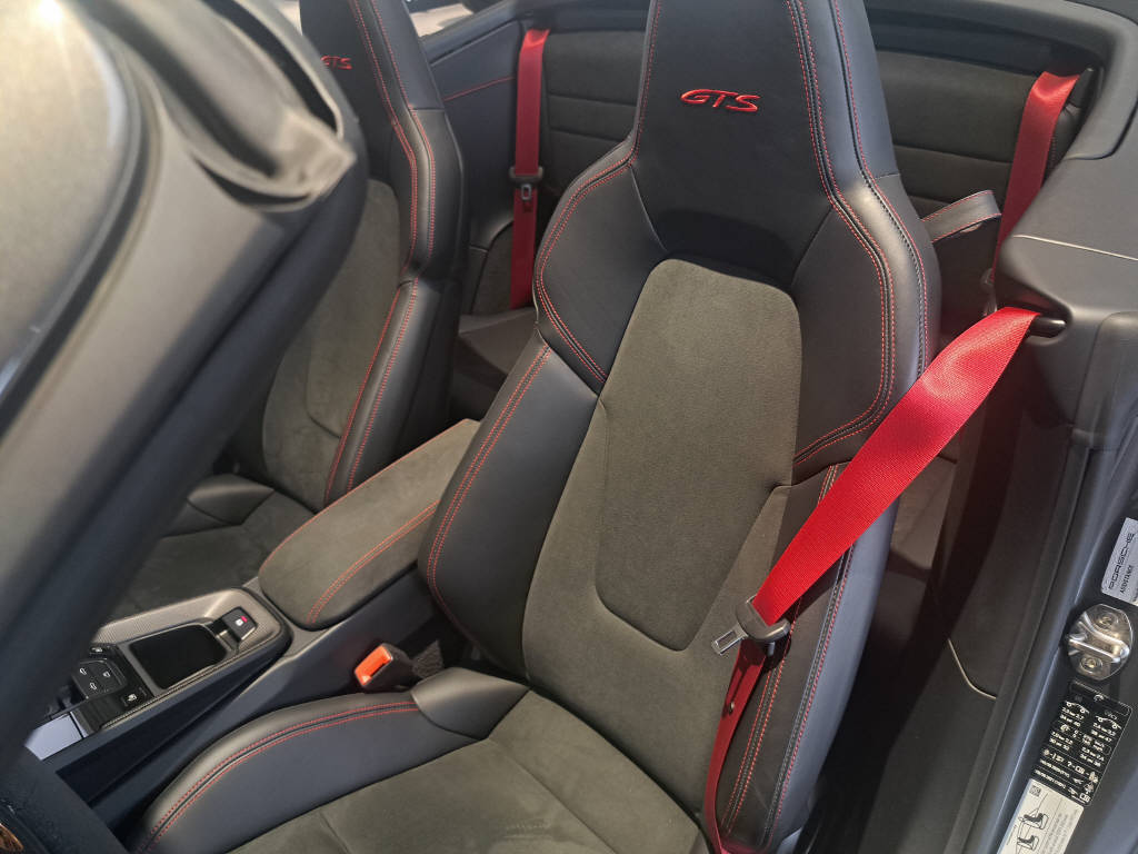 PORSCHE 911 Cabriolet 3.0 Carrera GTS 480cv PDK-image-11