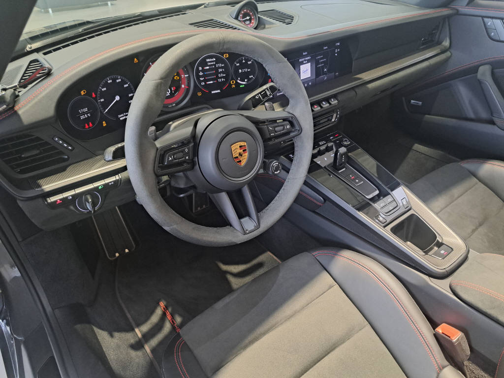 PORSCHE 911 Cabriolet 3.0 Carrera GTS 480cv PDK-image-13