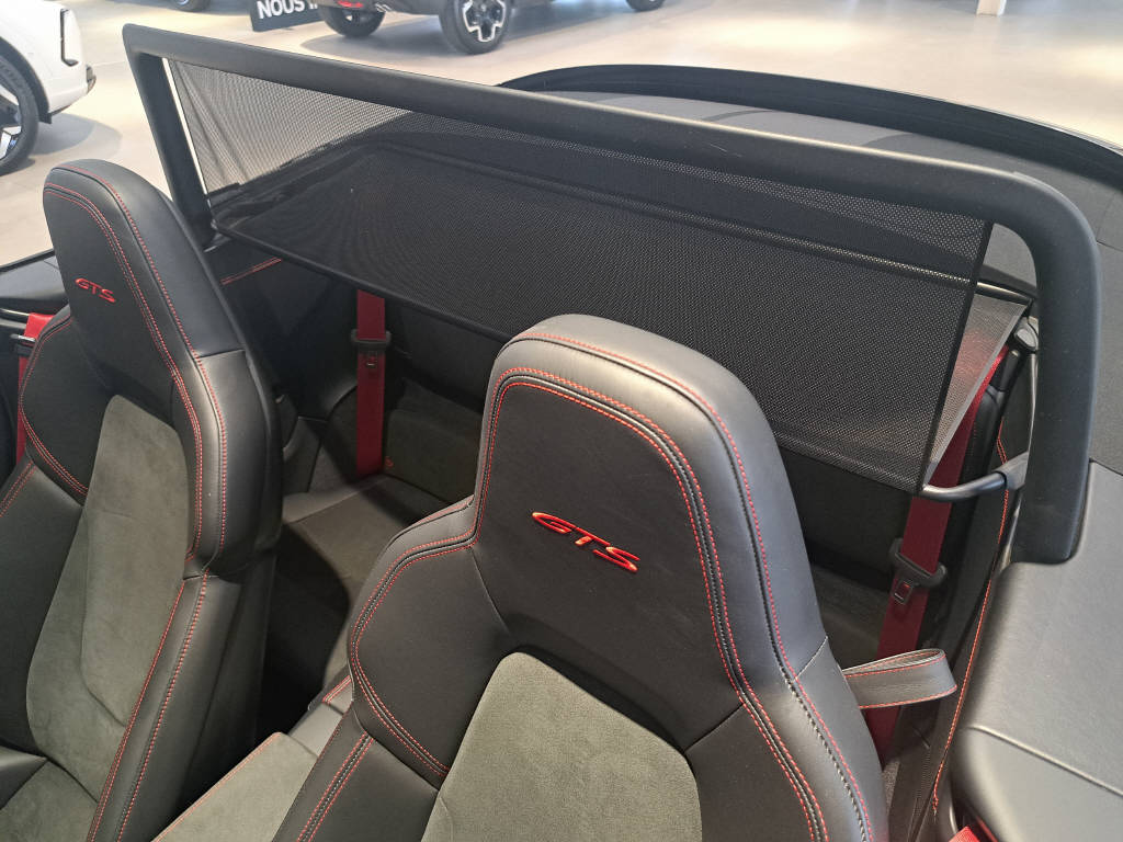 PORSCHE 911 Cabriolet 3.0 Carrera GTS 480cv PDK-image-12