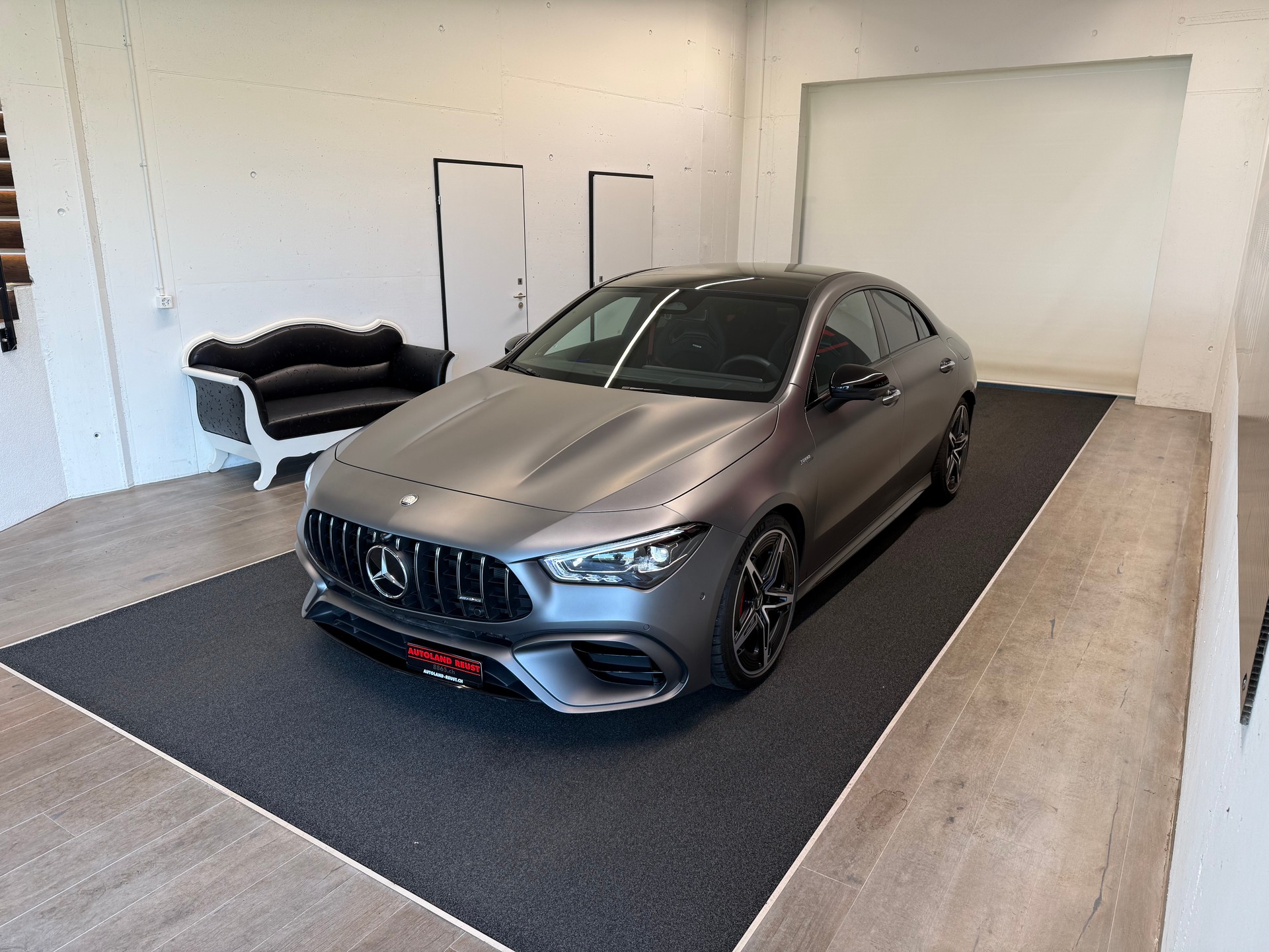 MERCEDES-BENZ CLA 45 S AMG 4Matic+ 8G-DCT-image-3