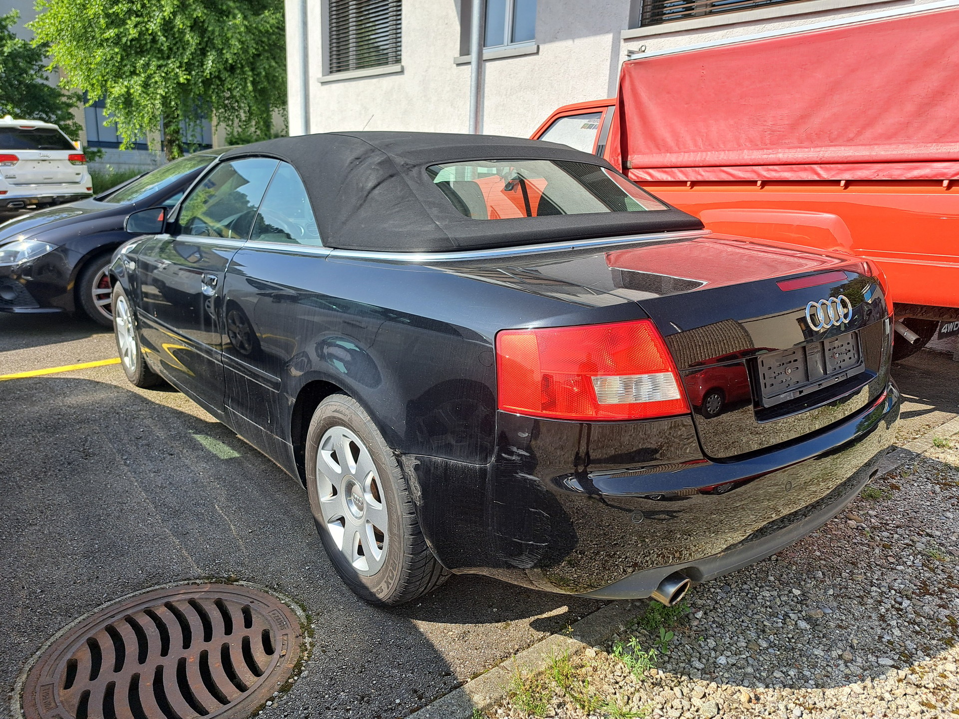 AUDI A4 Cabriolet 1.8 Turbo-image-1
