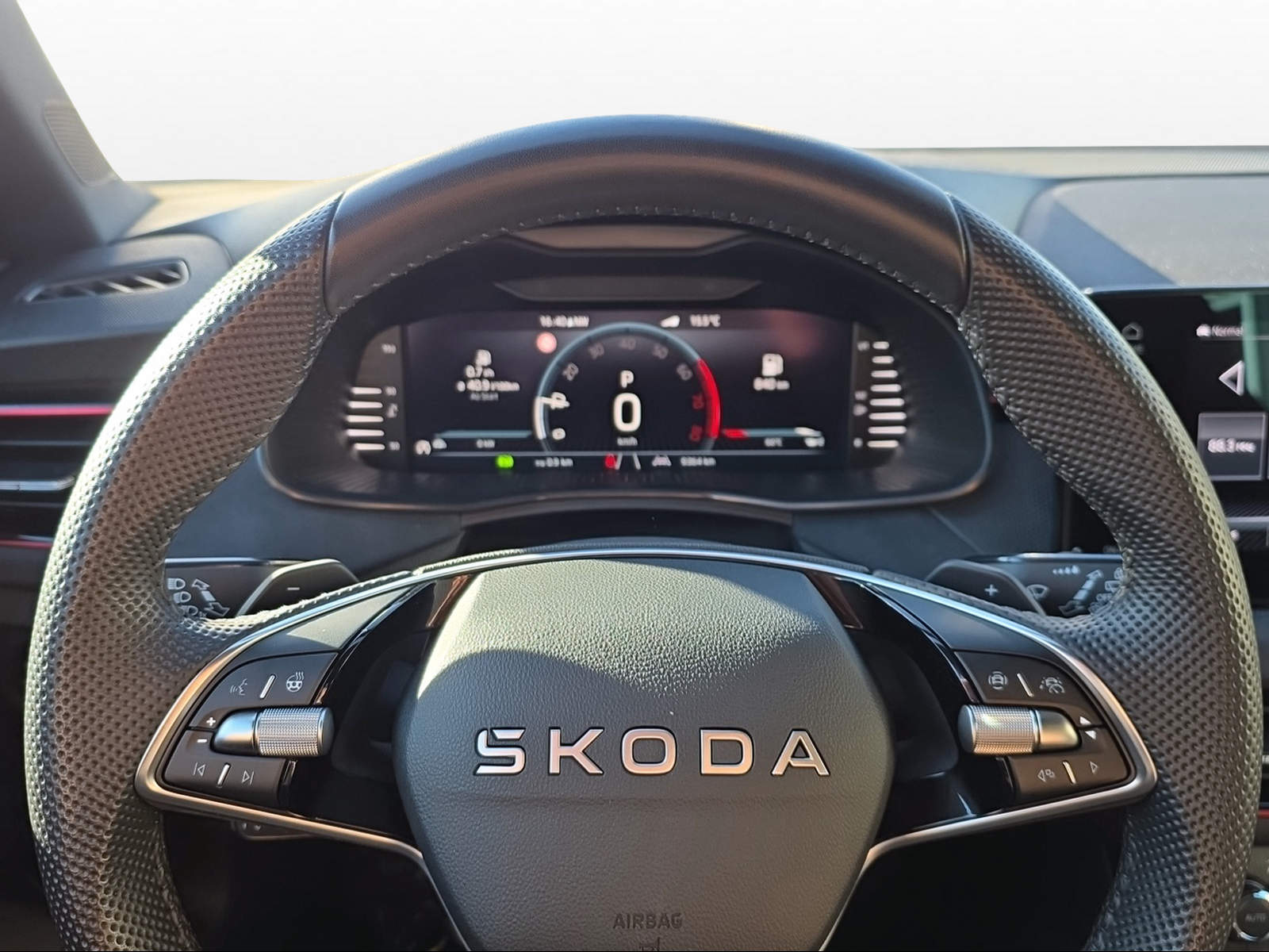 SKODA Scala 1.0 TSI Dynamic DSG-image-4