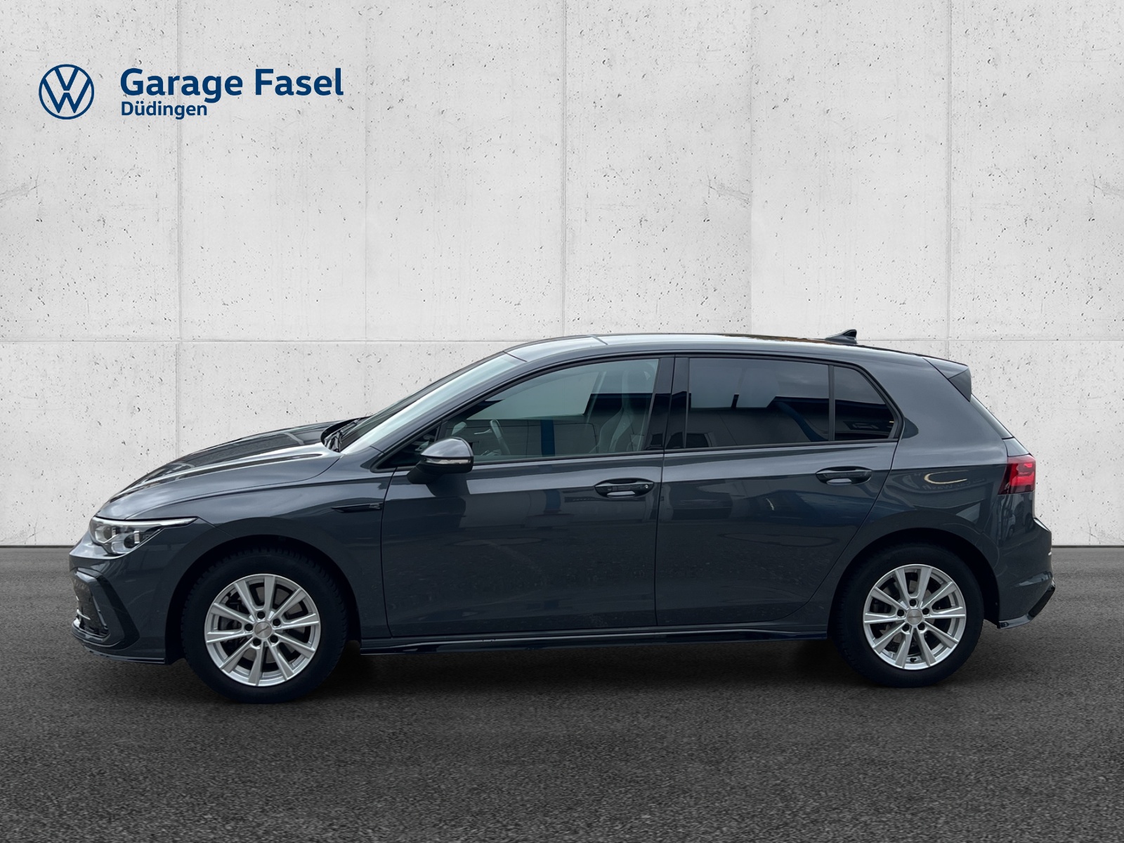 VW Golf 2.0 TSI R-Line DSG-image-1