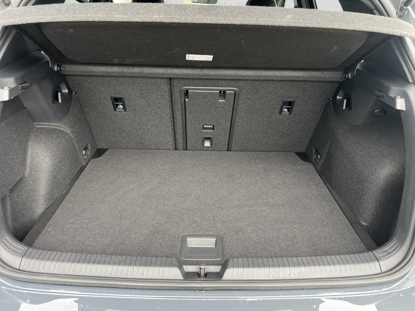VW Golf 2.0 TSI R-Line DSG-image-14
