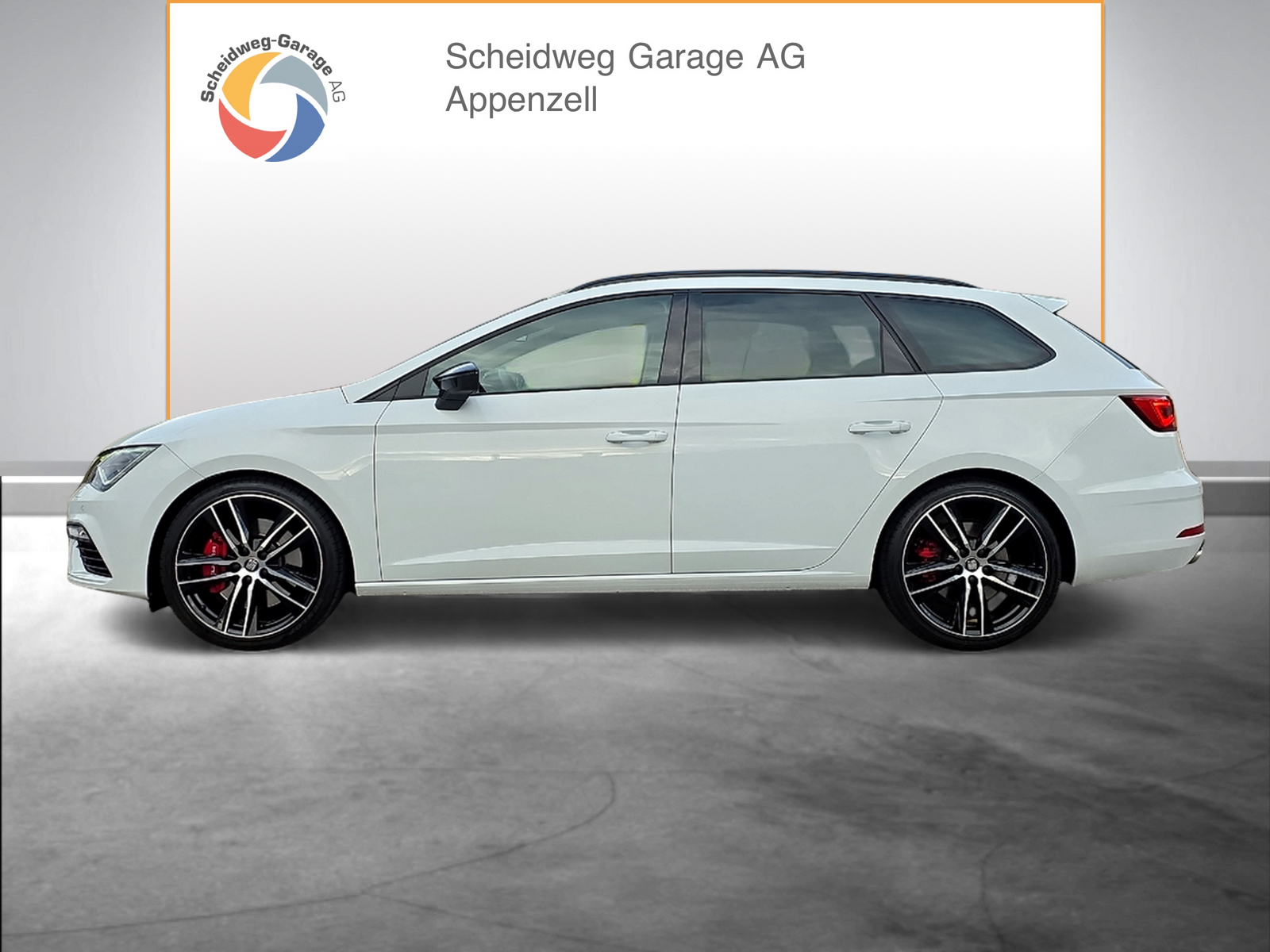 SEAT Leon ST 2.0 TSI Cupra 300 4 Drive DSG-image-2