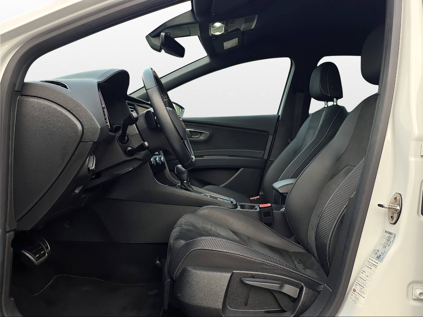 SEAT Leon ST 2.0 TSI Cupra 300 4 Drive DSG-image-6