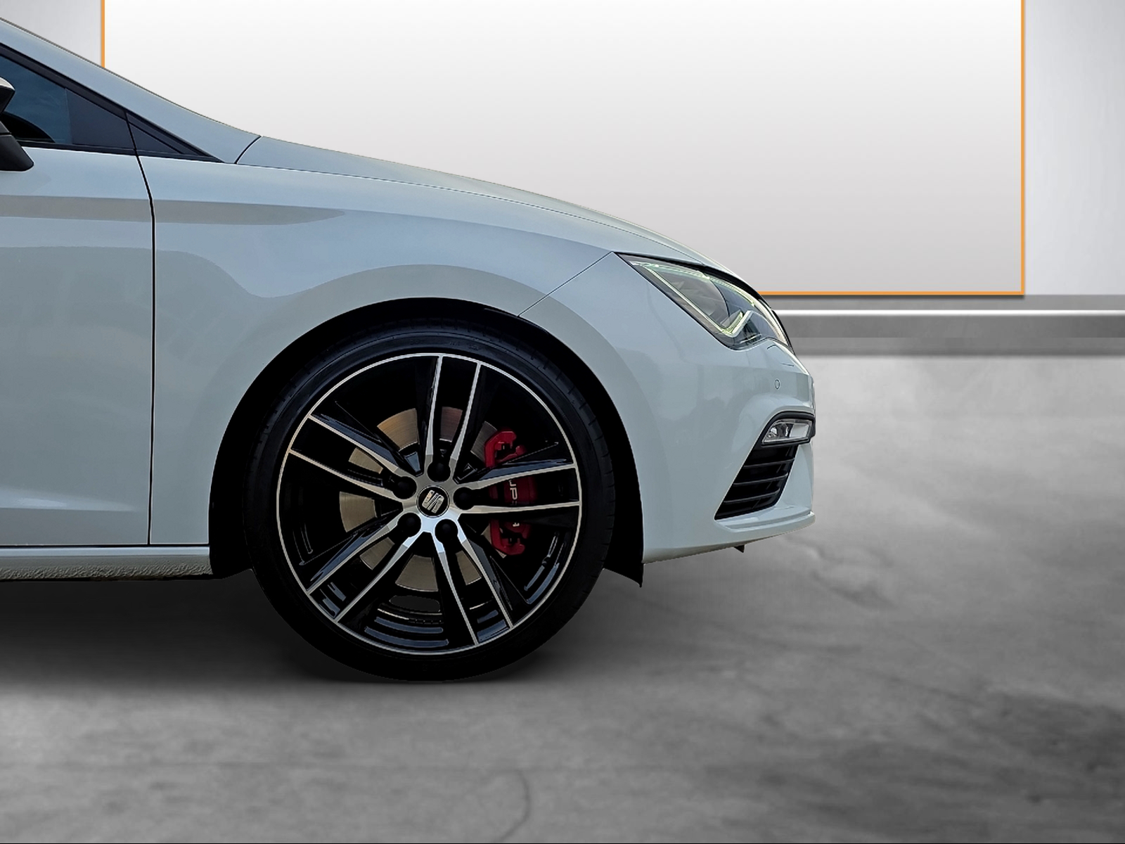 SEAT Leon ST 2.0 TSI Cupra 300 4 Drive DSG-image-14
