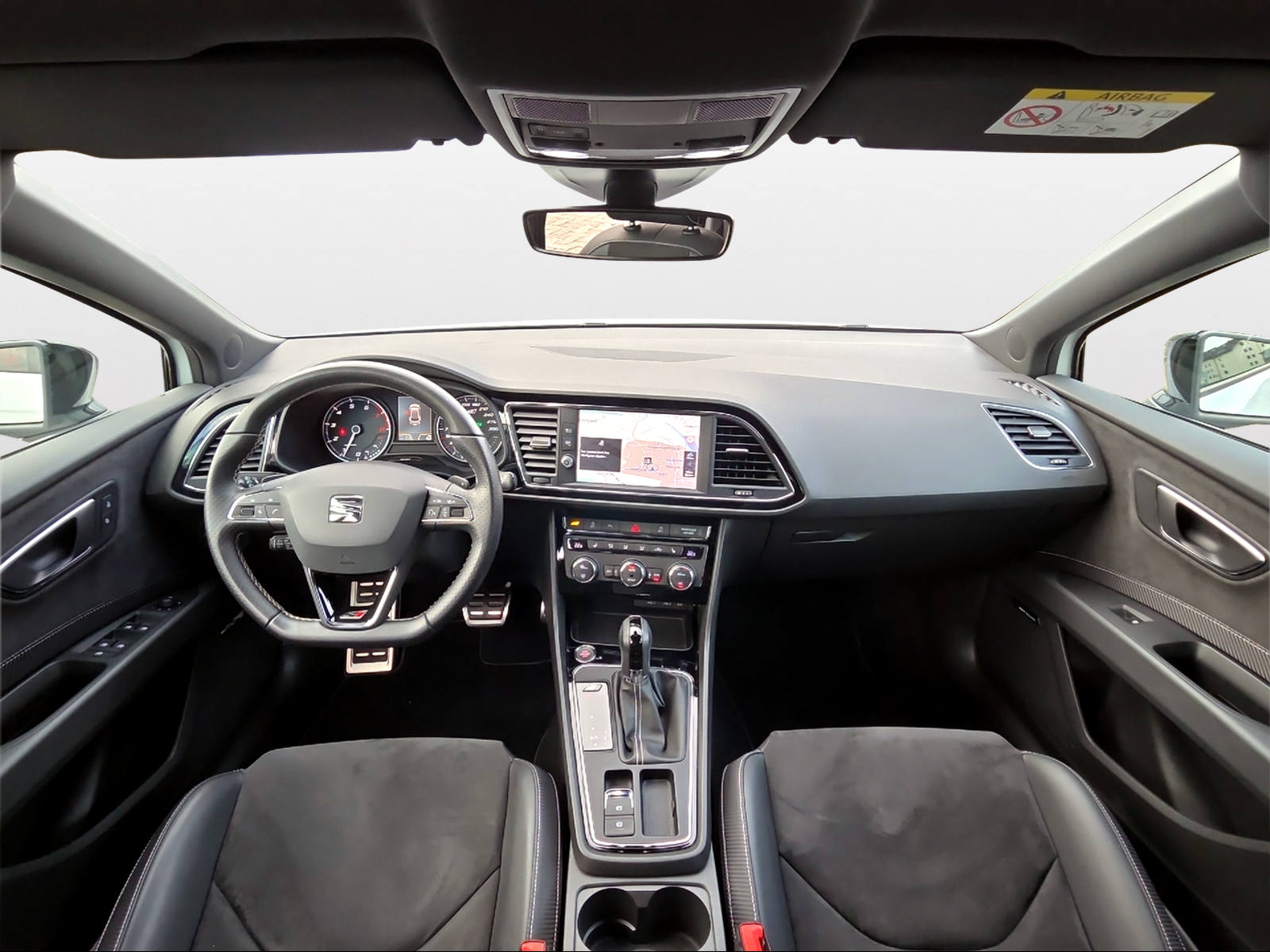SEAT Leon ST 2.0 TSI Cupra 300 4 Drive DSG-image-3
