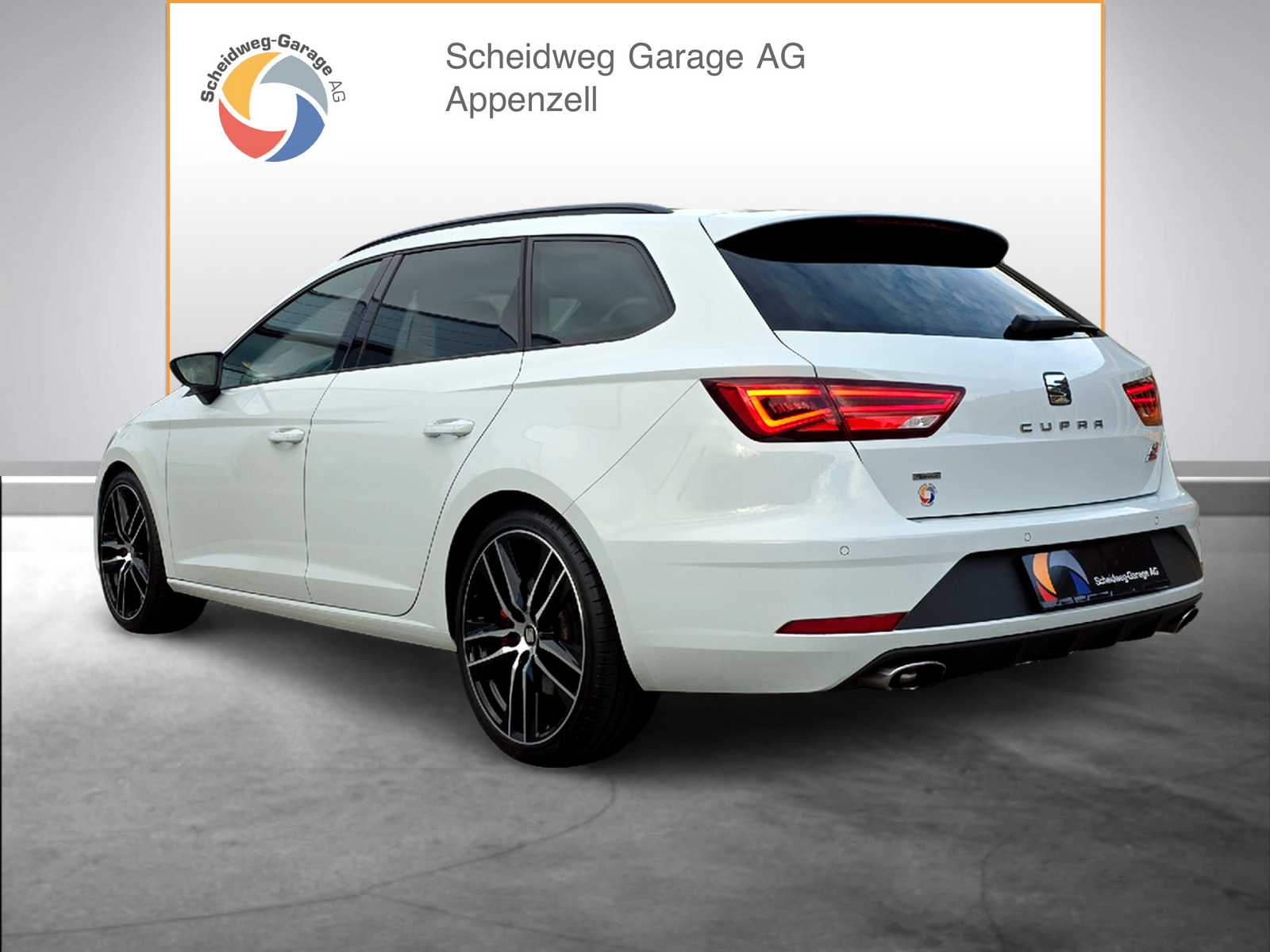 SEAT Leon ST 2.0 TSI Cupra 300 4 Drive DSG-image-12