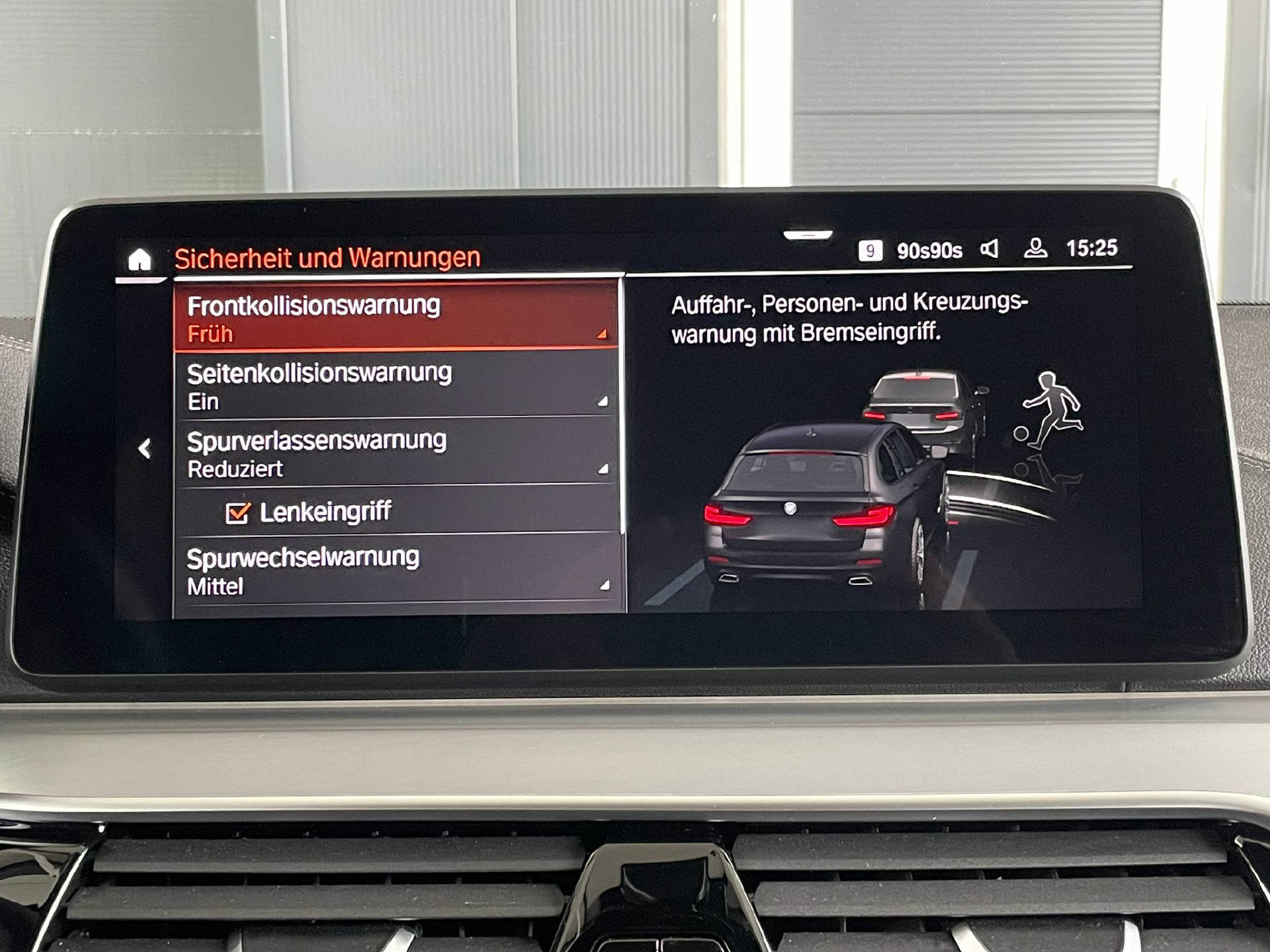 BMW 530d xDrive SAG Touring-image-15