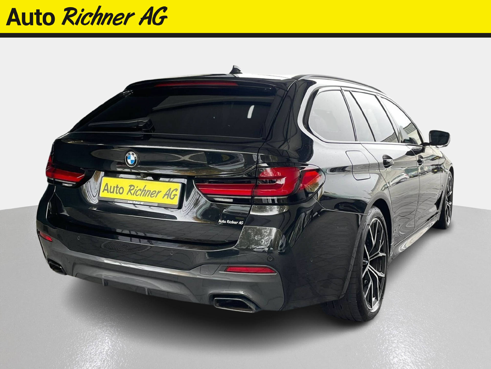 BMW 530d xDrive SAG Touring-image-3