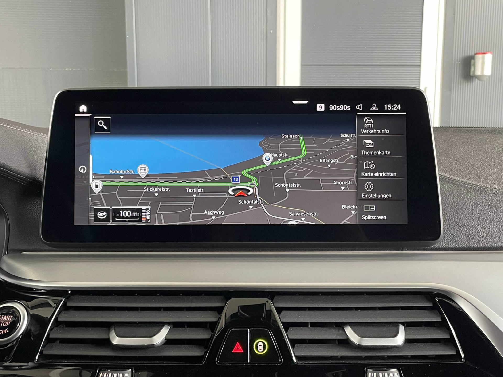 BMW 530d xDrive SAG Touring-image-12