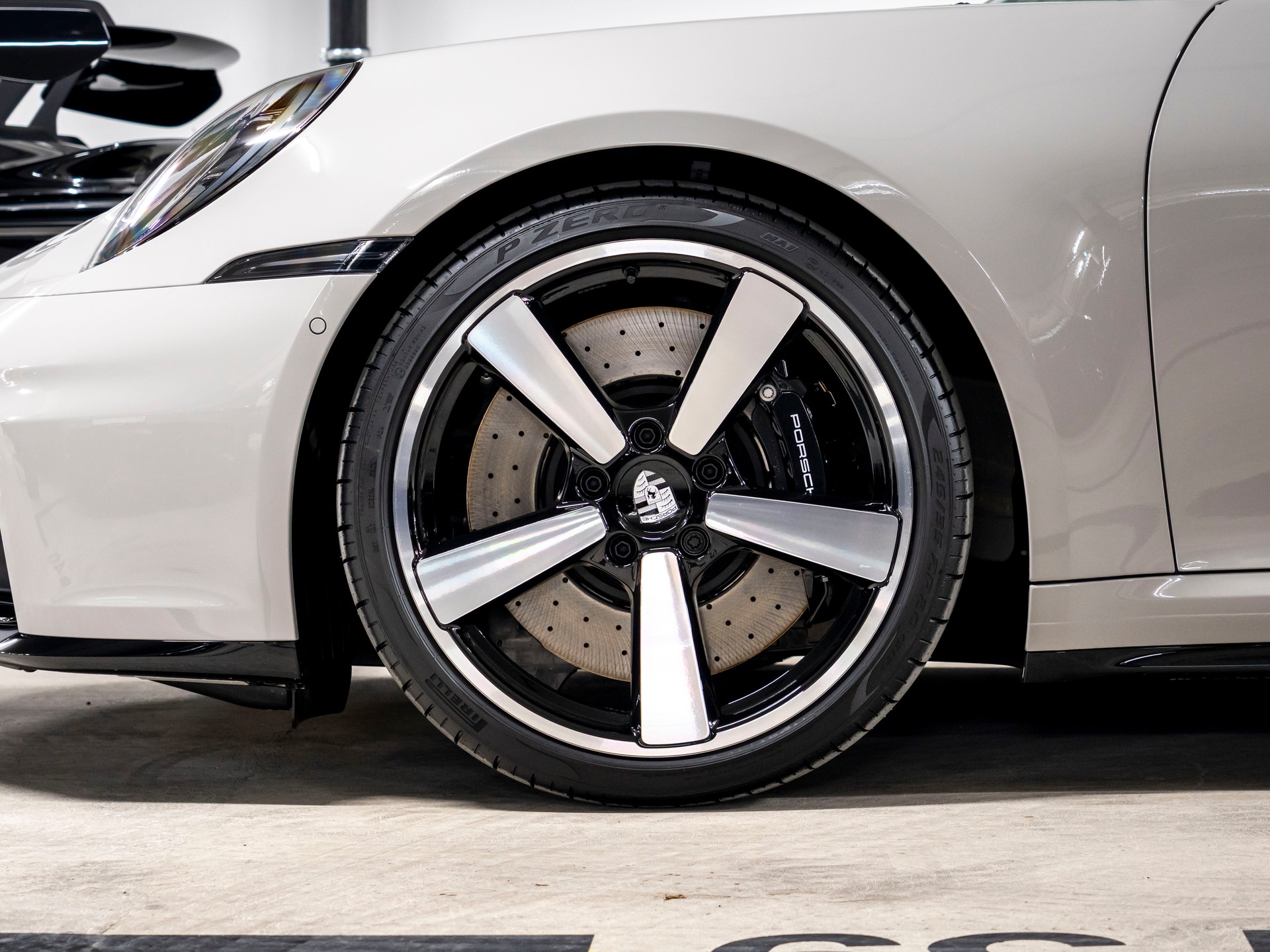 PORSCHE 911 4S 480CV Phase 2-image-10