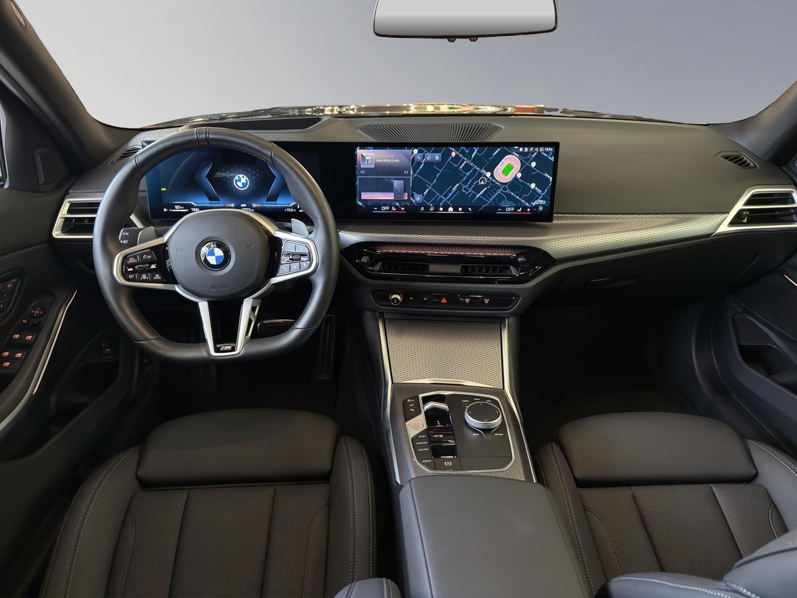 BMW 330d xDrive M-SportPaket-image-8