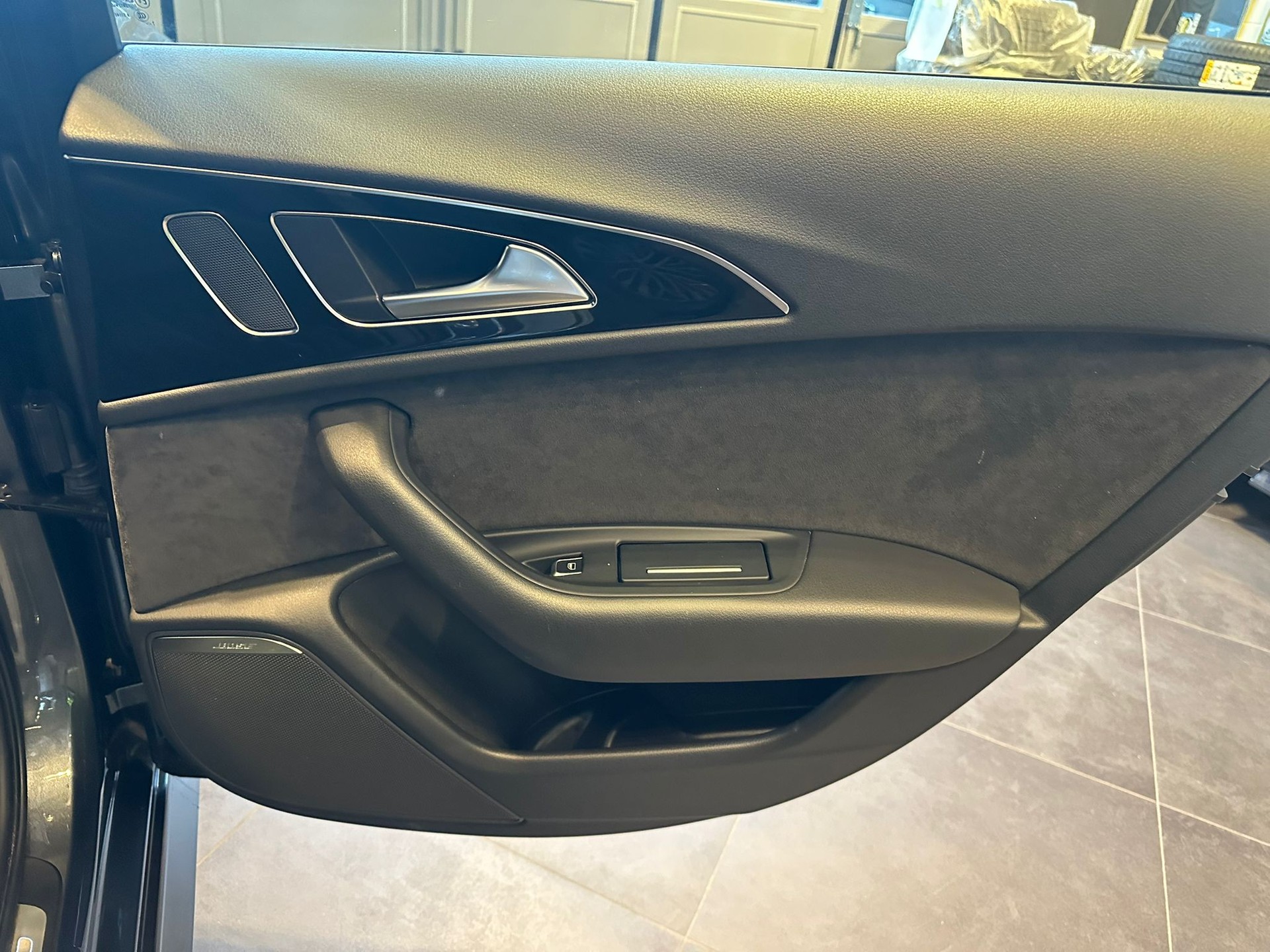 AUDI A6 Avant 3.0 BiTDI V6 qu. competition tiptronic-image-22