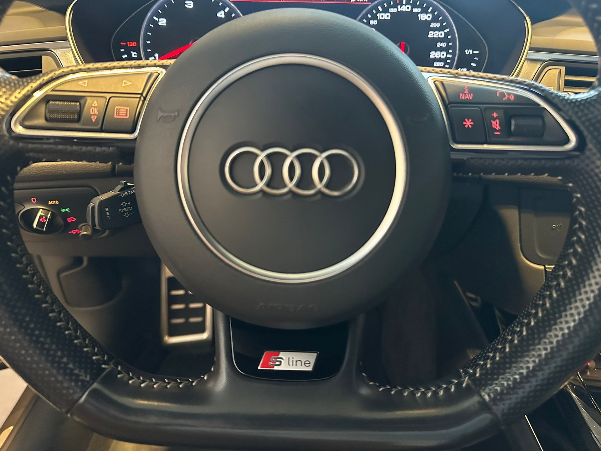 AUDI A6 Avant 3.0 BiTDI V6 qu. competition tiptronic-image-9