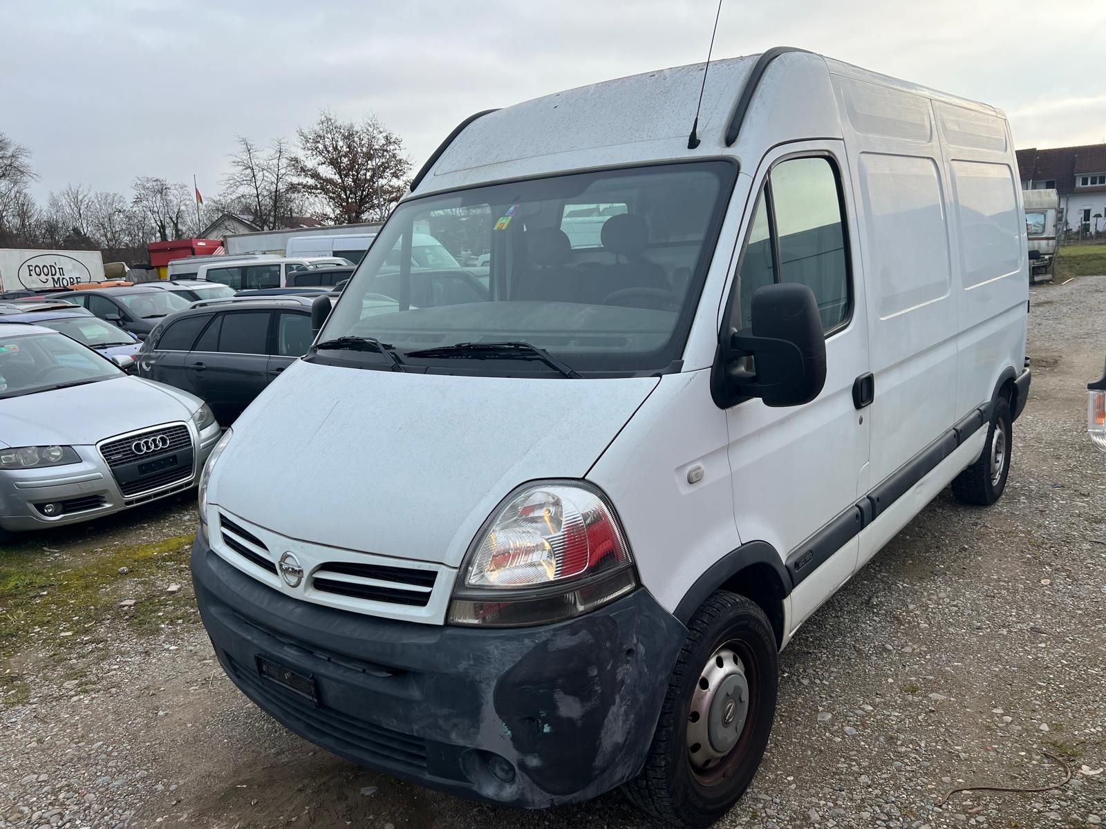 NISSAN Interstar 35 2.5dCi 120 Comfort L2H2-image-1
